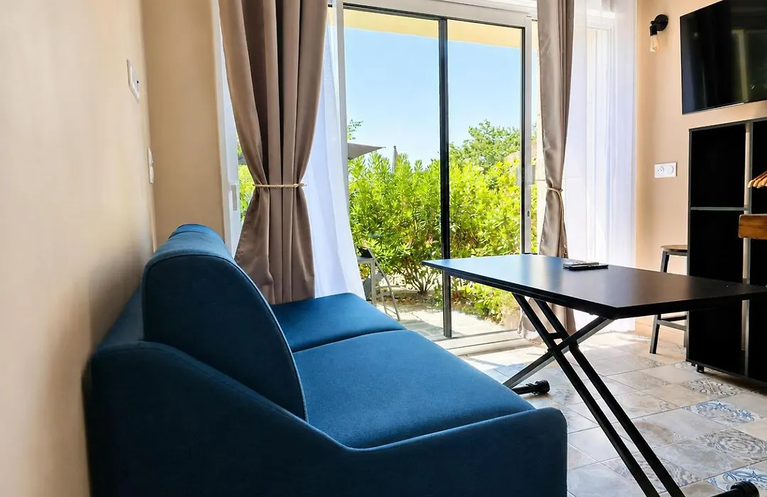 Appart Hotel Spa Perpignan-1